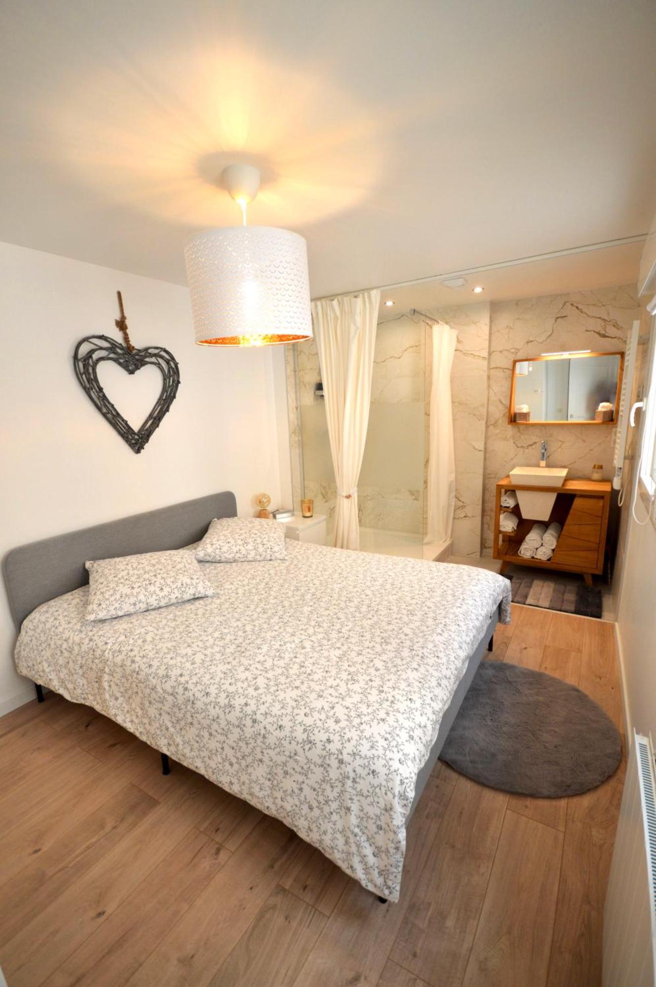 Bulles De Bonheur - Hyper Centre D'Epernay Apartment Exterior photo